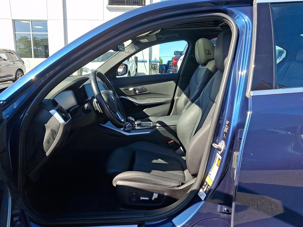 BMW 3 Series 330i xDrive Sedan North America 2021