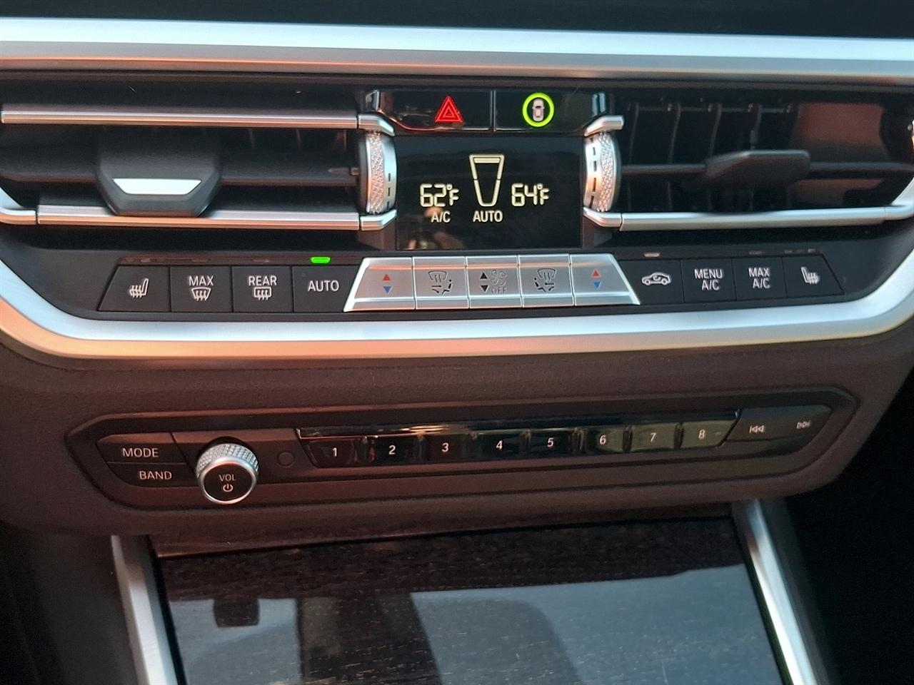 BMW 3 Series 330i xDrive Sedan North America 2021