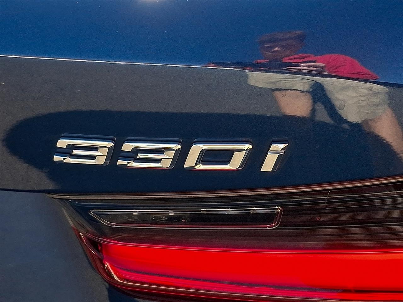 BMW 3 Series 330i xDrive Sedan North America 2021