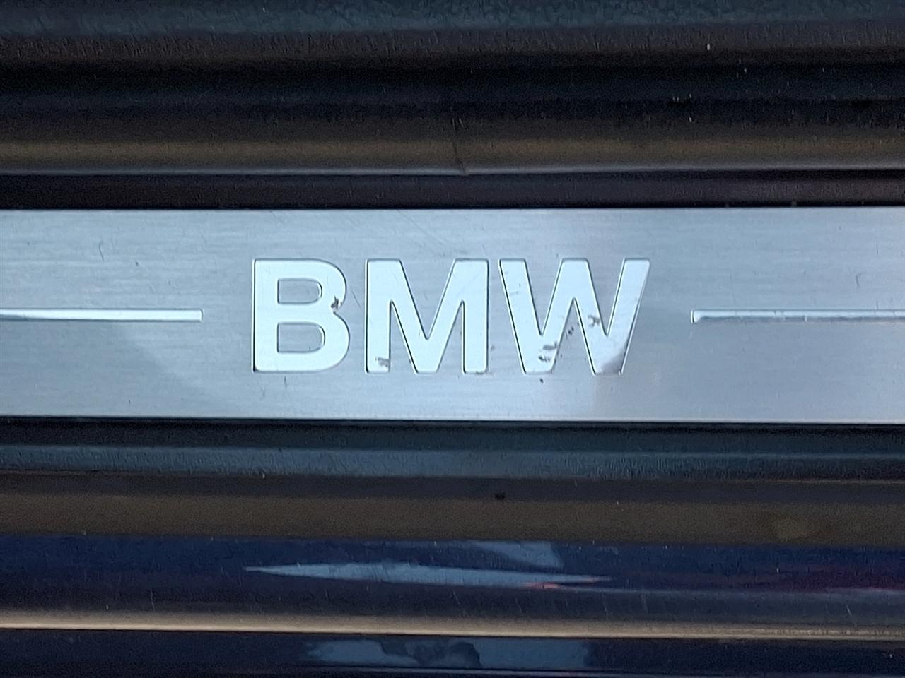 BMW 3 Series 330i xDrive Sedan North America 2021
