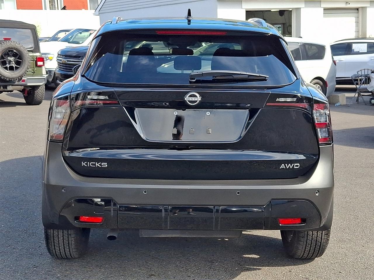 Nissan Kicks SV AWD 2026