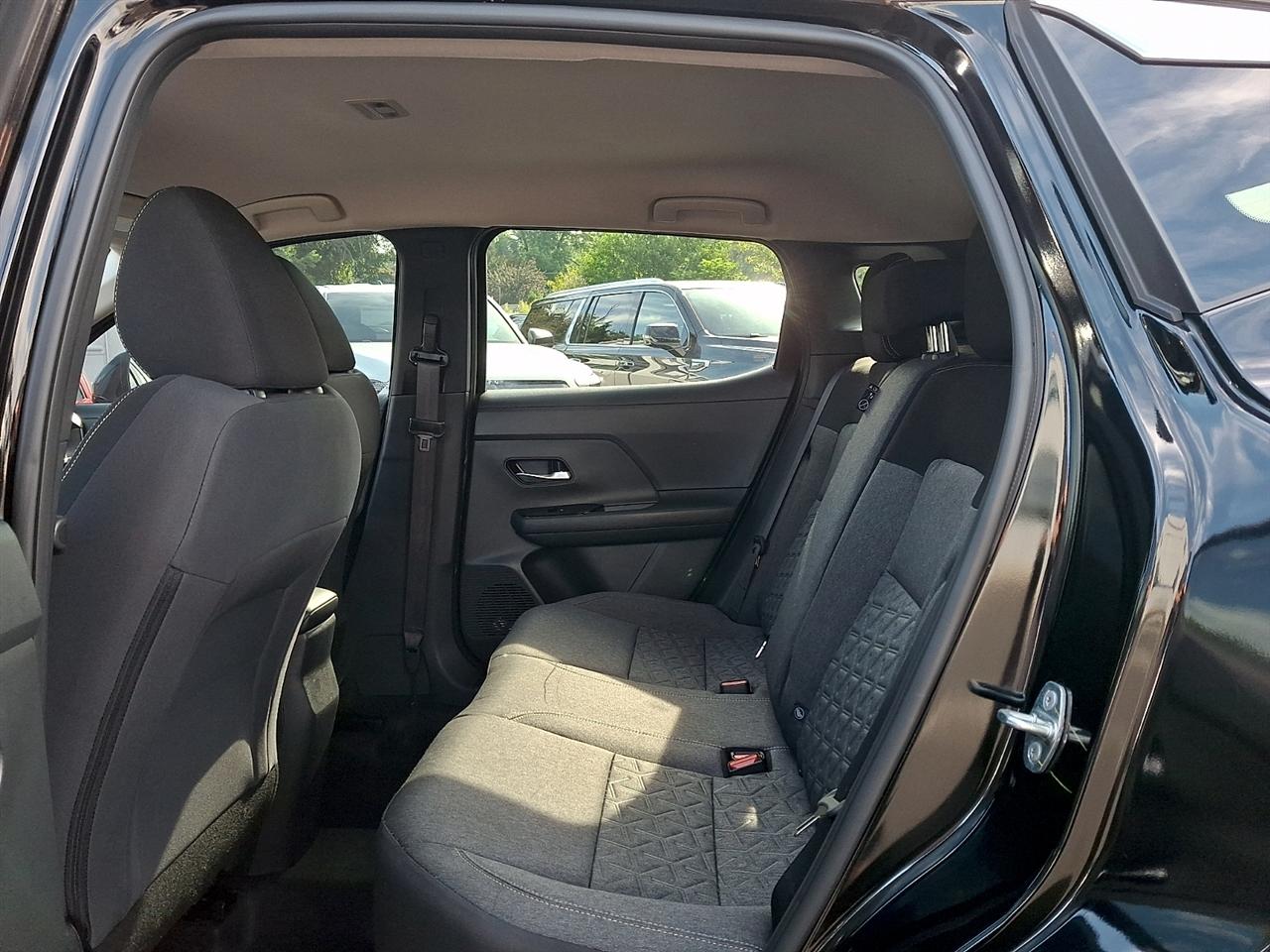 Nissan Kicks SV AWD 2026
