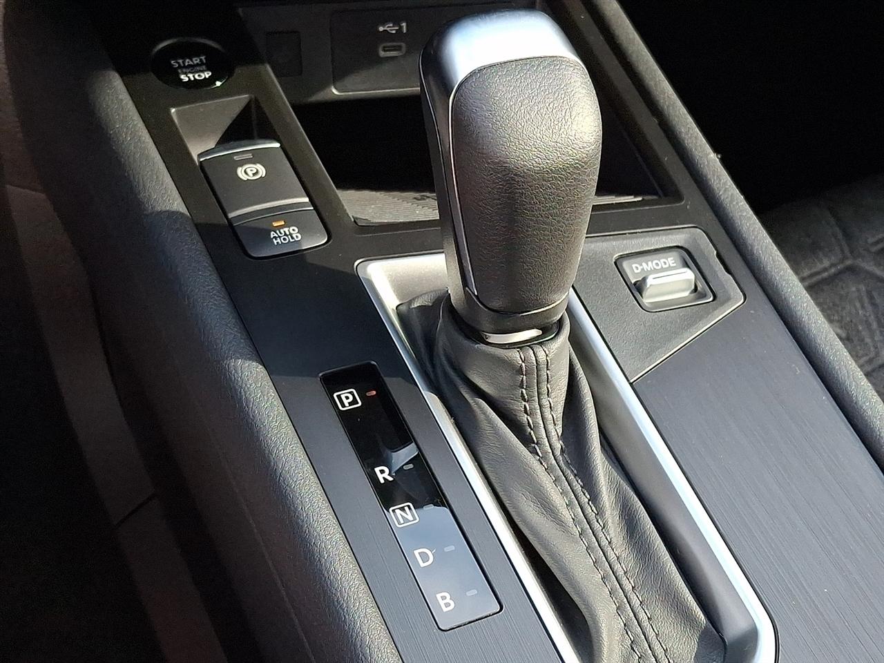 Nissan Kicks SV AWD 2026