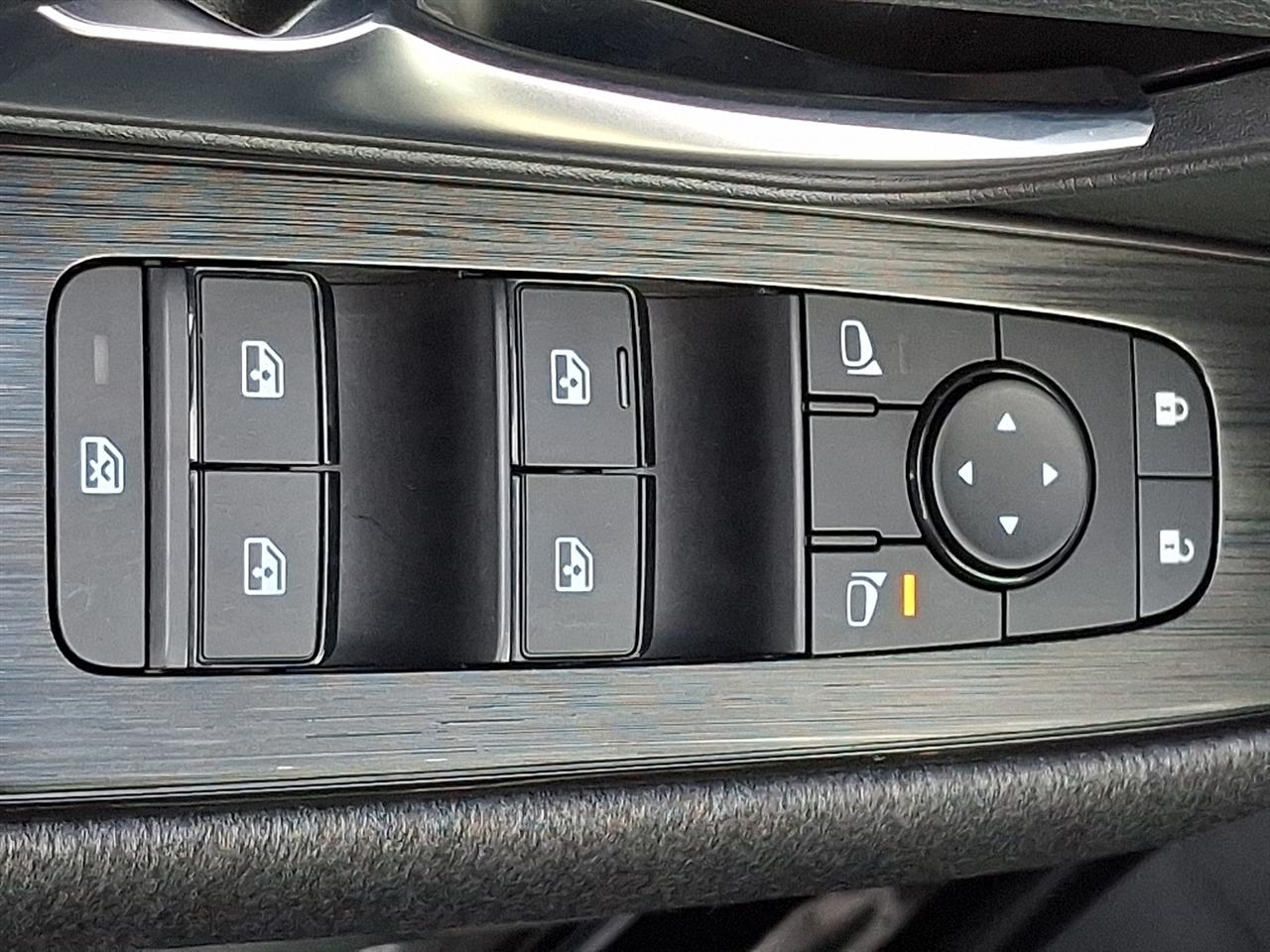 Nissan Kicks SV AWD 2026