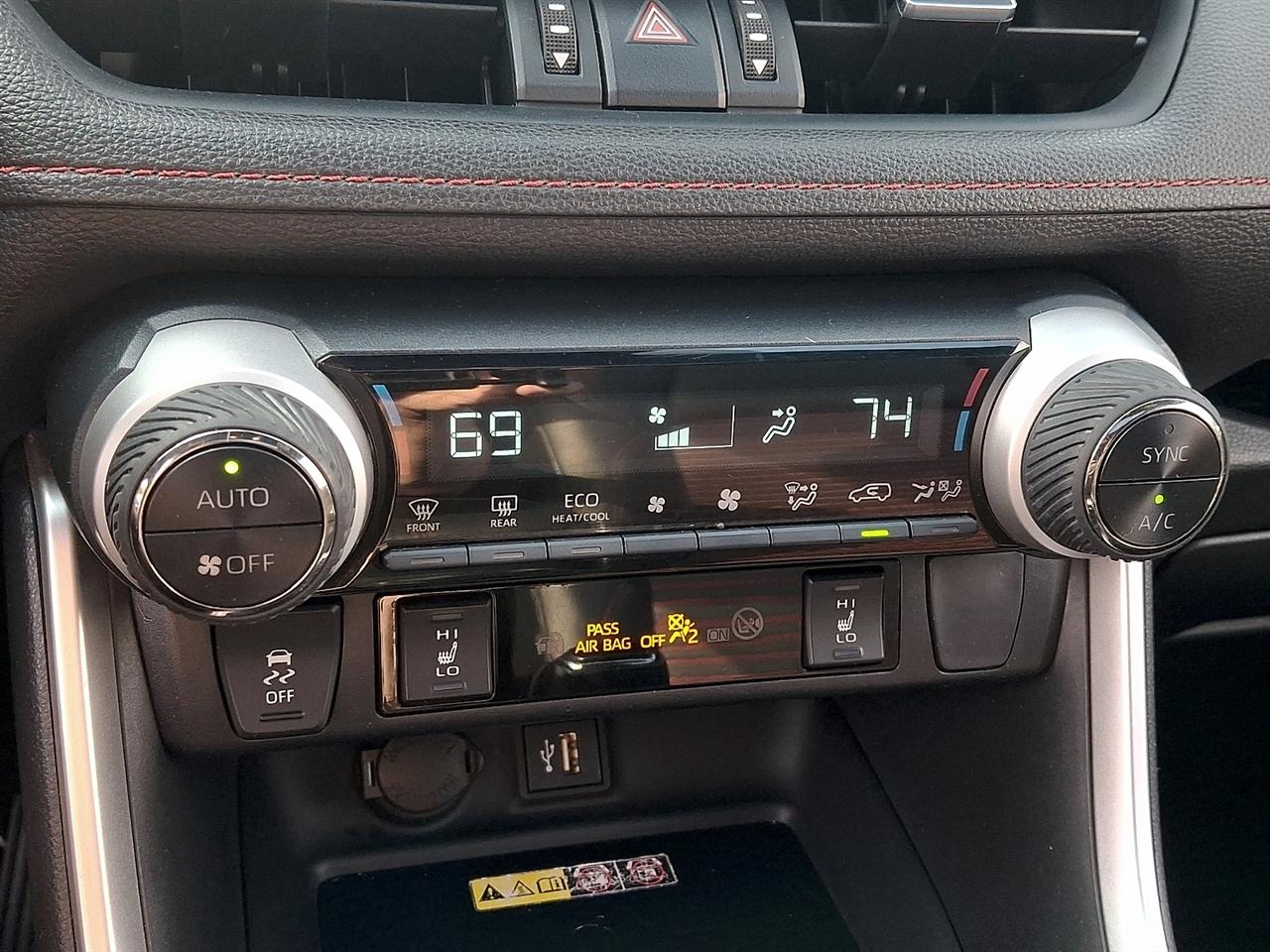 Toyota RAV4 Prime XSE (Natl) 2023