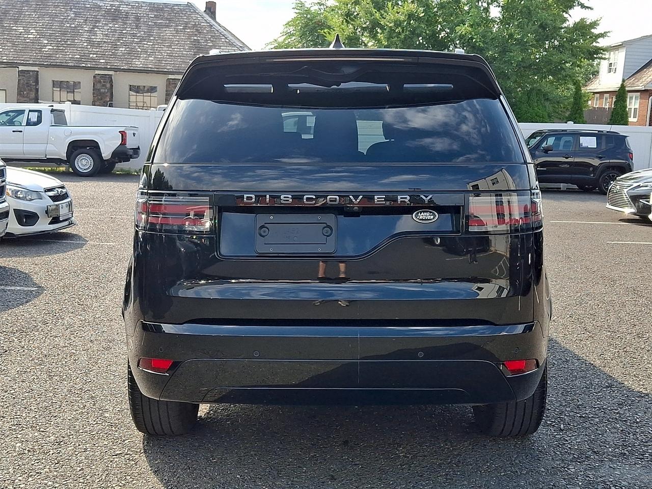 Land Rover Discovery P300 S R-Dynamic 2023