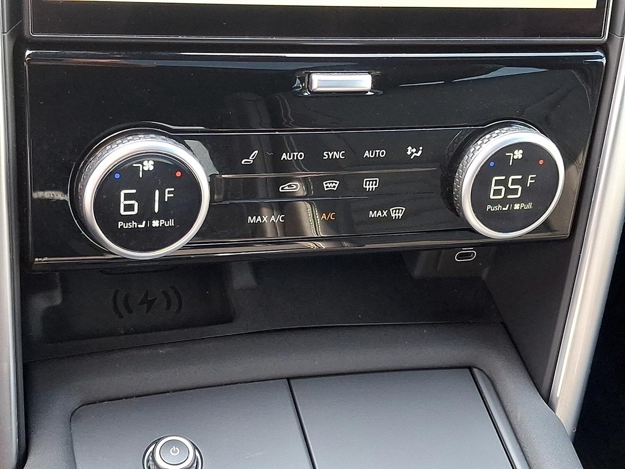 Land Rover Discovery P300 S R-Dynamic 2023