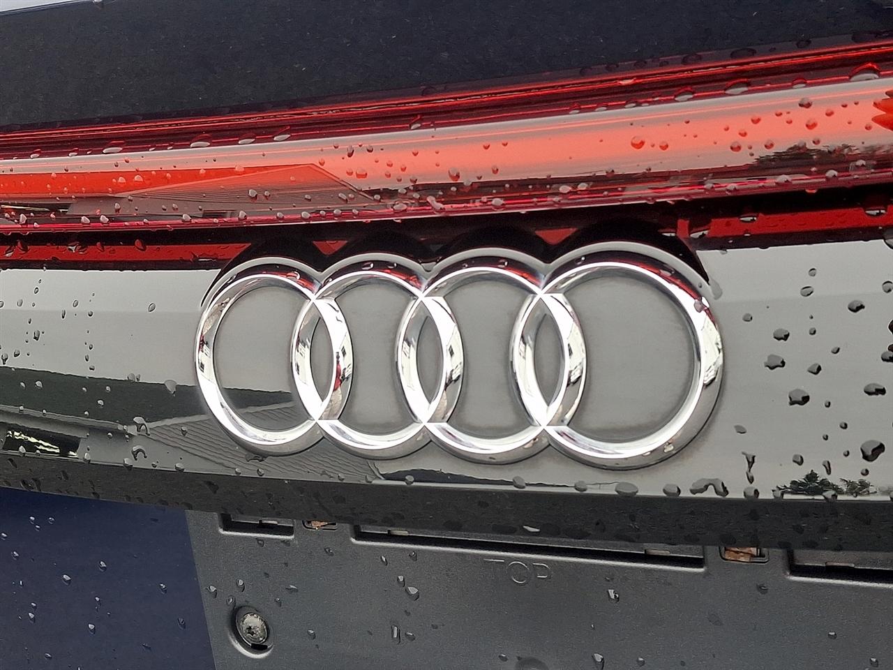 Audi Q8 Premium Plus 55 TFSI quattro 2023