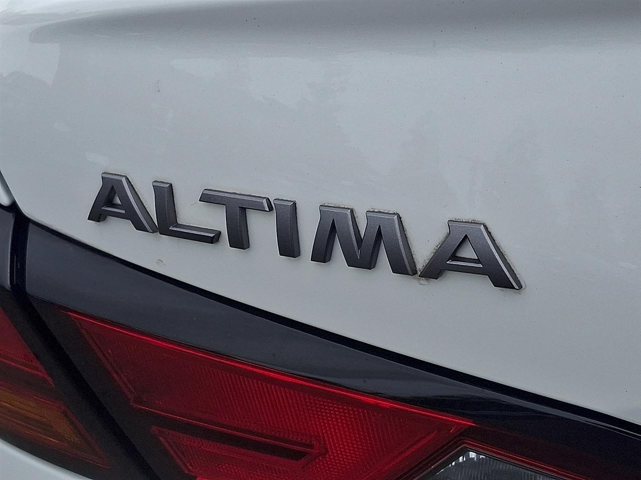 Nissan Altima 2.5 S Sedan 2024