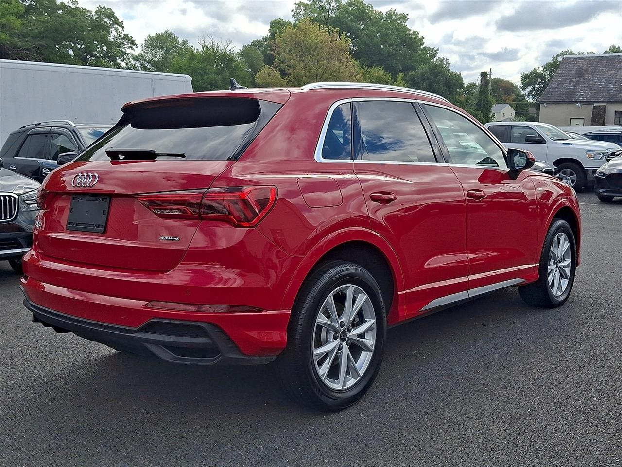 Audi Q3 S line Premium 45 TFSI quattro 2025