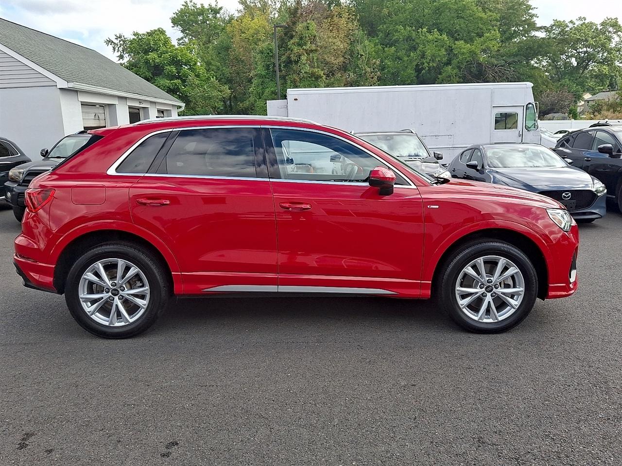 Audi Q3 S line Premium 45 TFSI quattro 2025