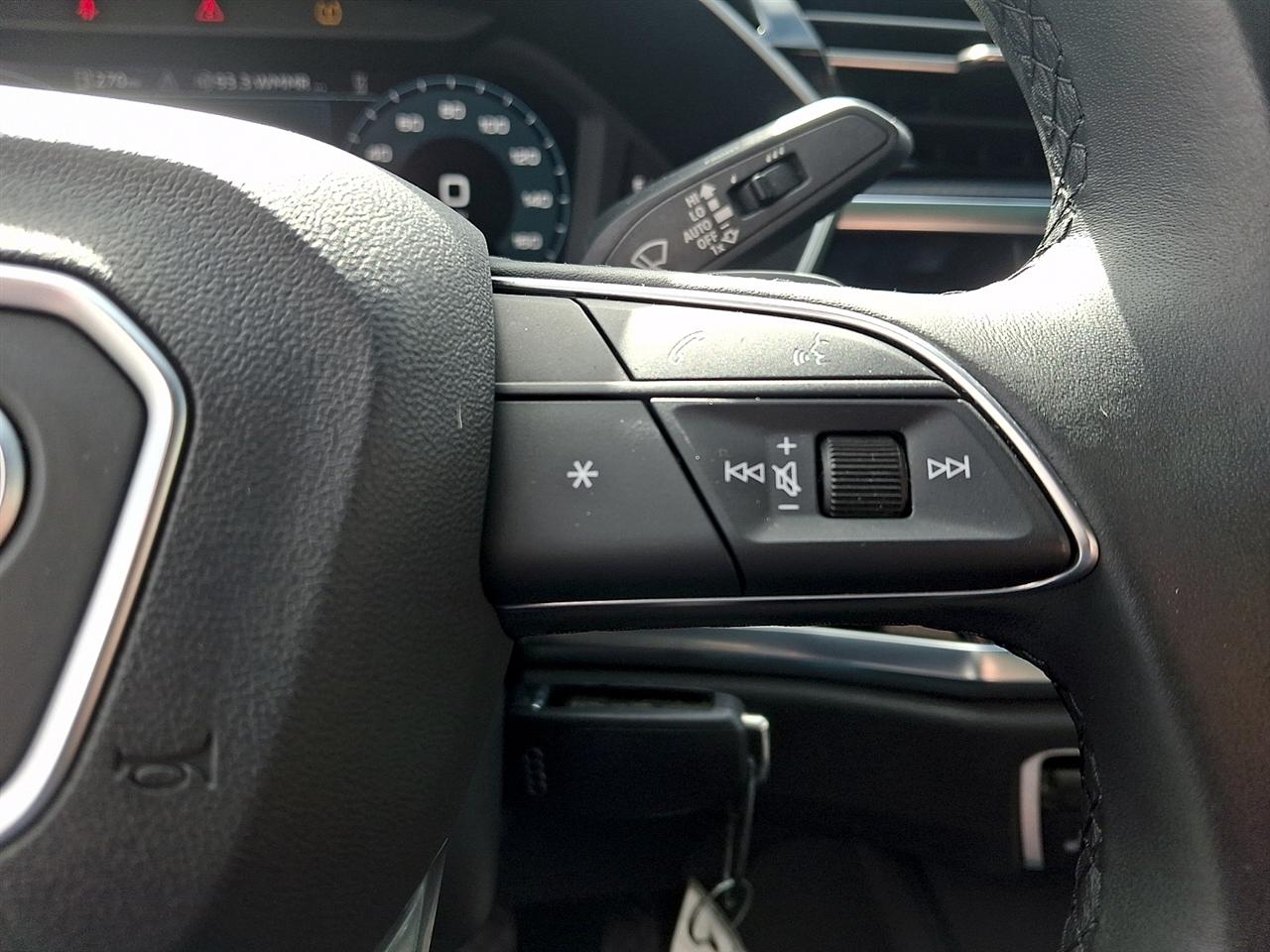 Audi Q3 S line Premium 45 TFSI quattro 2025