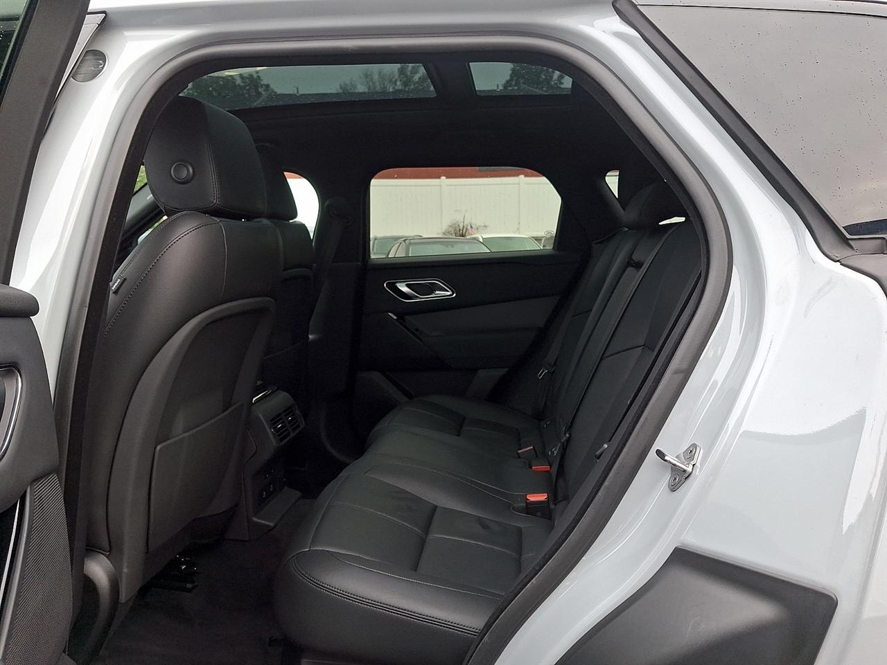 Land Rover Range Rover Velar P250 Dynamic SE 2025