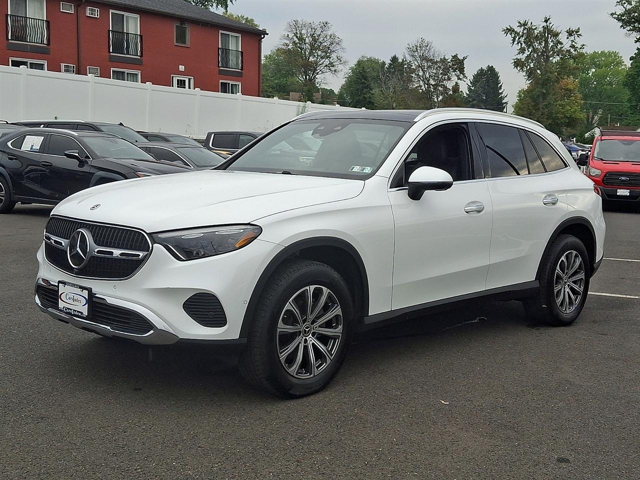 Mercedes-Benz GLC GLC 300 4MATIC SUV 2025
