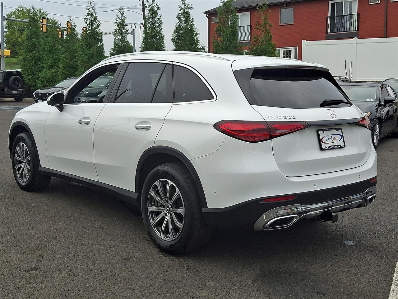 Mercedes-Benz GLC GLC 300 4MATIC SUV 2025