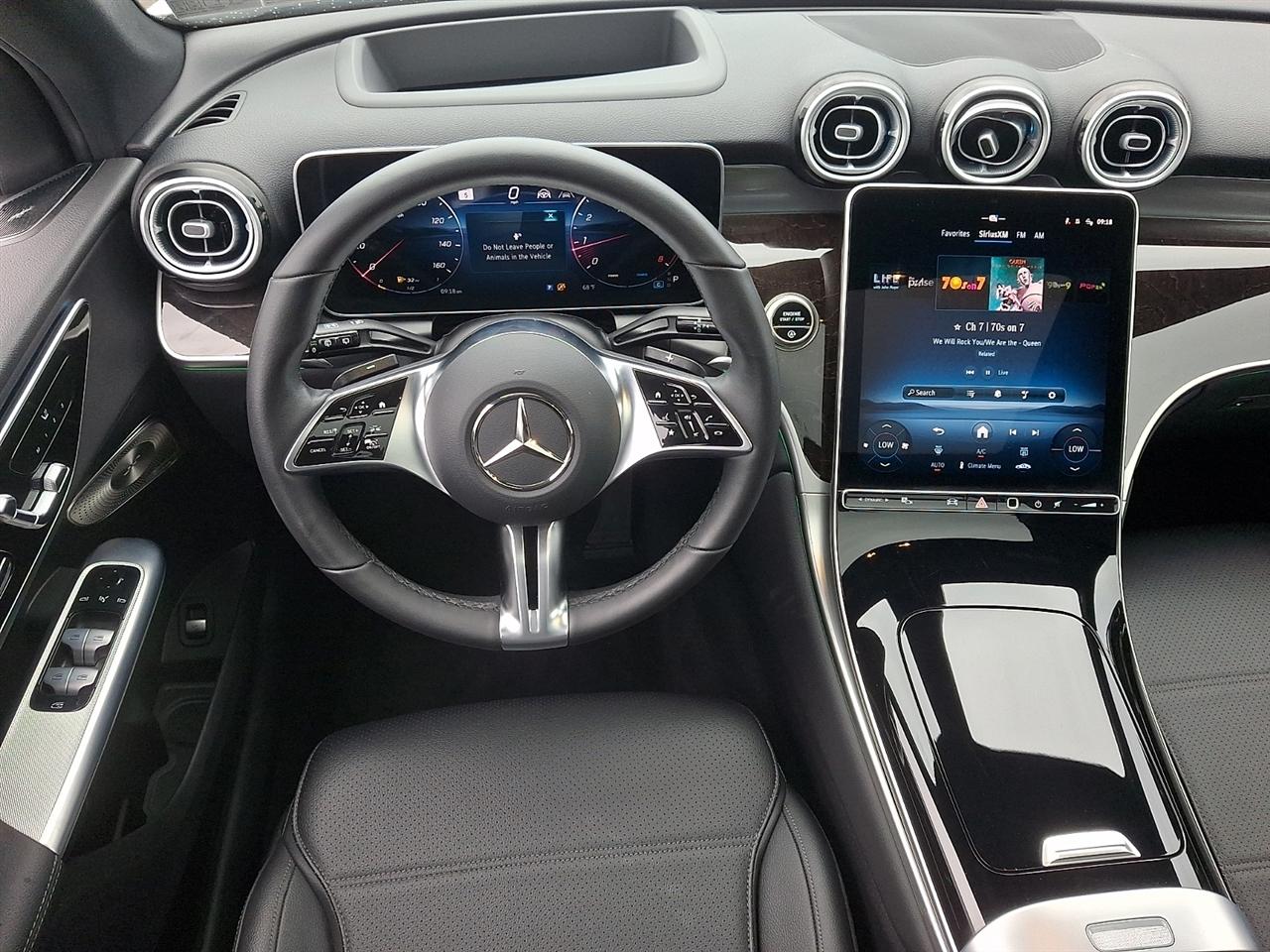 Mercedes-Benz GLC GLC 300 4MATIC SUV 2025