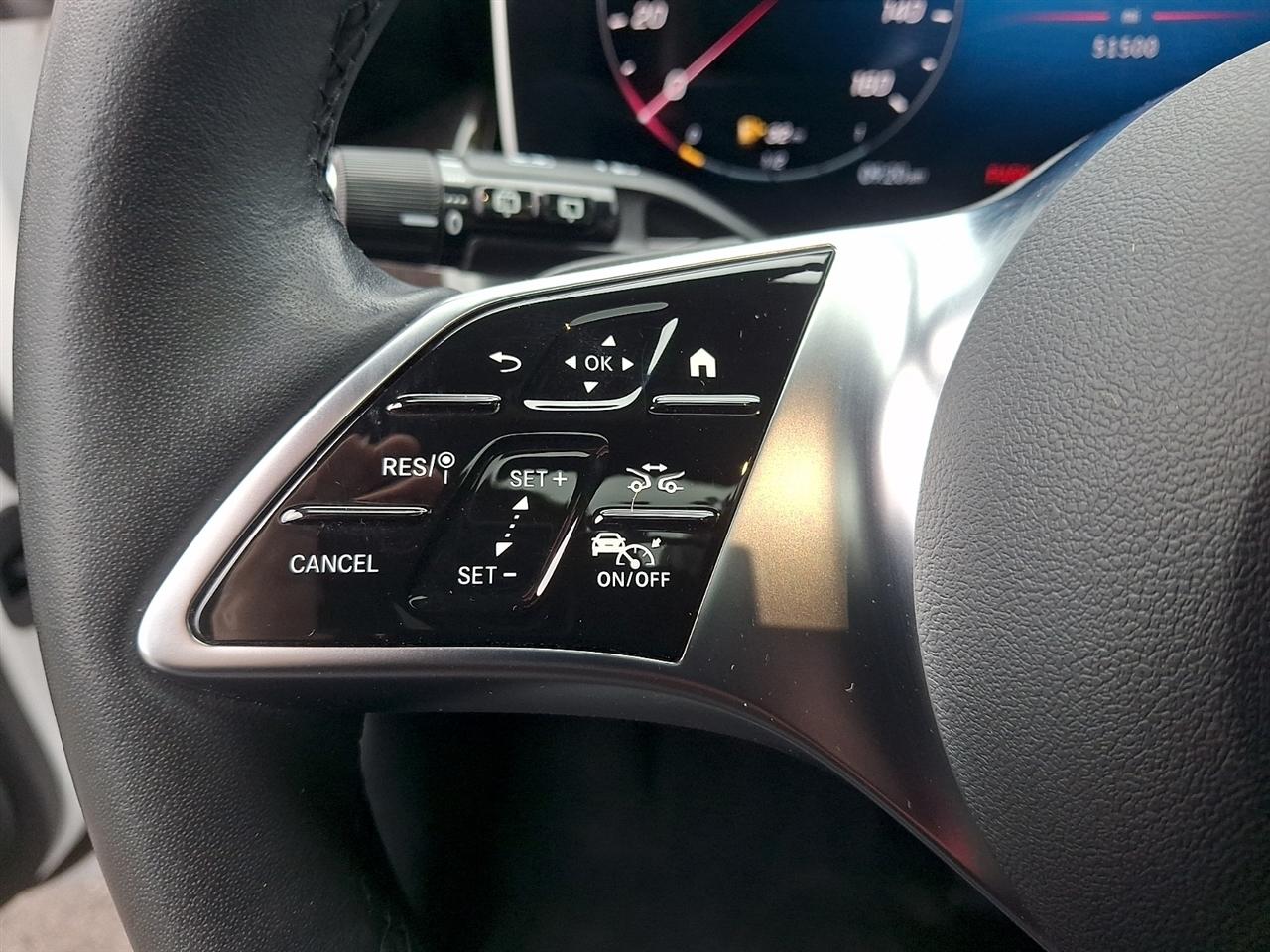 Mercedes-Benz GLC GLC 300 4MATIC SUV 2025