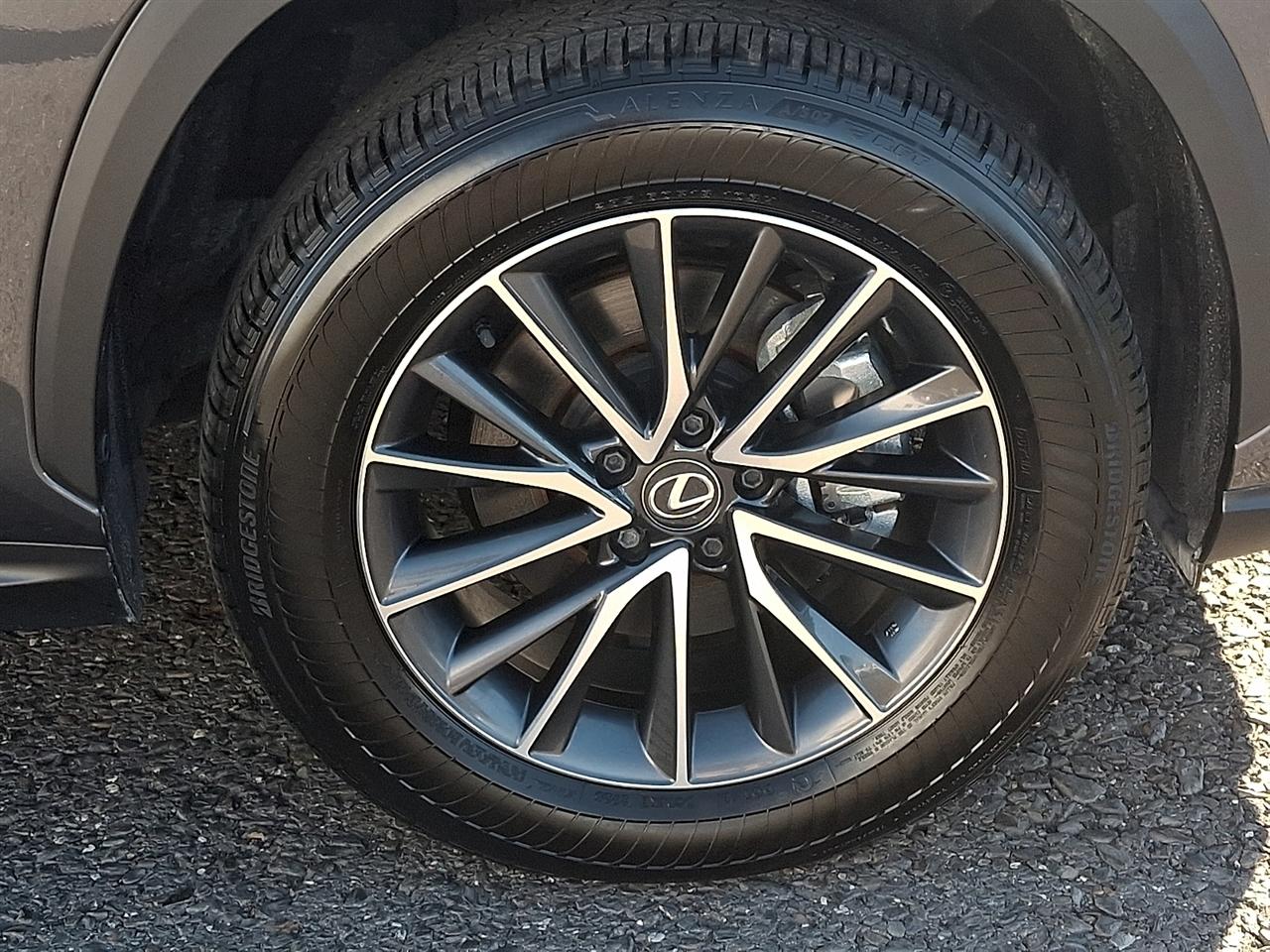 Lexus NX NX 250 FWD 2025