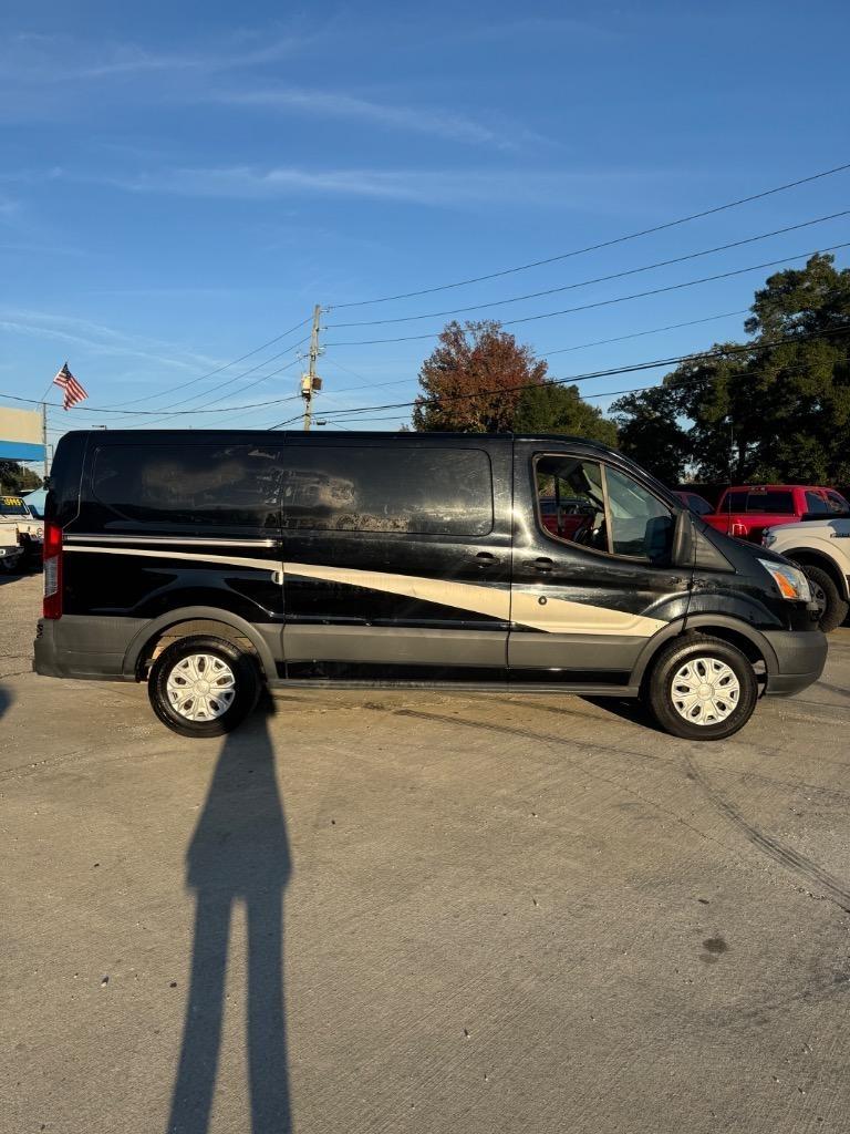 Ford Transit 150 Van Low Roof w/Sliding Pass. 130-in. WB 2017