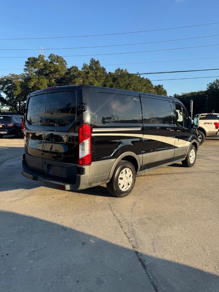 Ford Transit 150 Van Low Roof w/Sliding Pass. 130-in. WB 2017