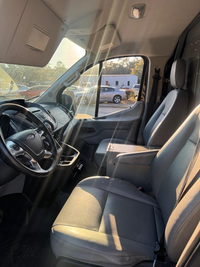 Ford Transit 150 Van Low Roof w/Sliding Pass. 130-in. WB 2017