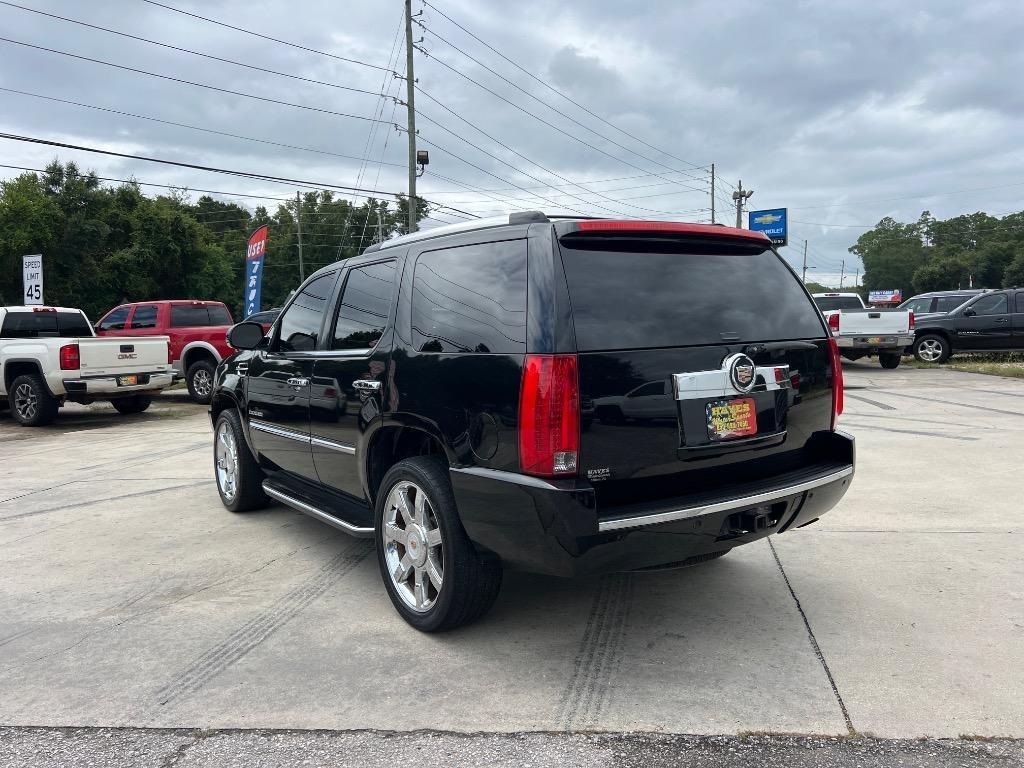 Cadillac Escalade 2WD Luxury 2013