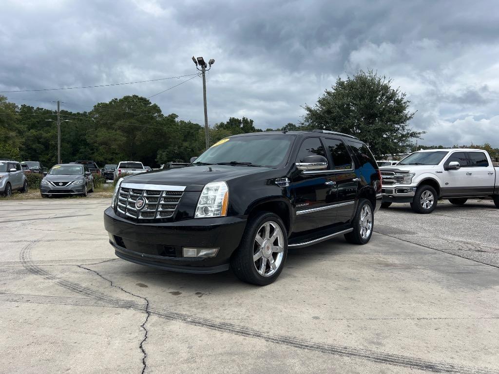Cadillac Escalade 2WD Luxury 2013