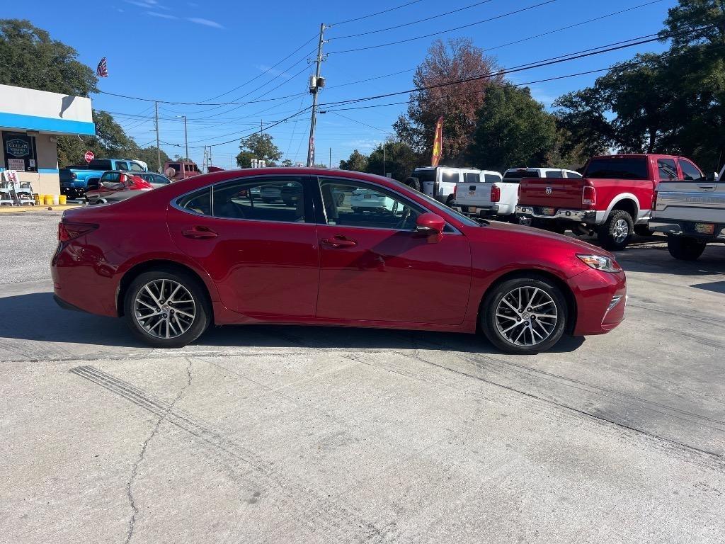 Lexus ES 350 Sedan 2017