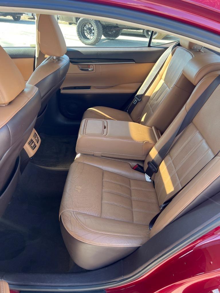 Lexus ES 350 Sedan 2017