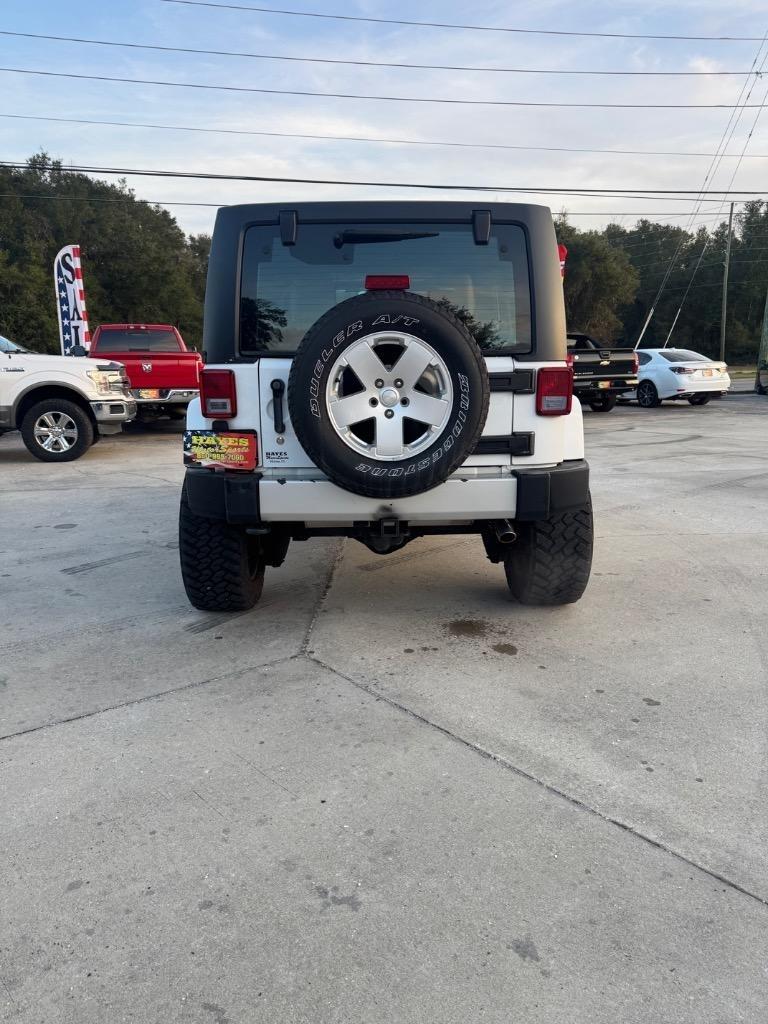 Jeep Wrangler Unlimited Sahara 4WD 2011