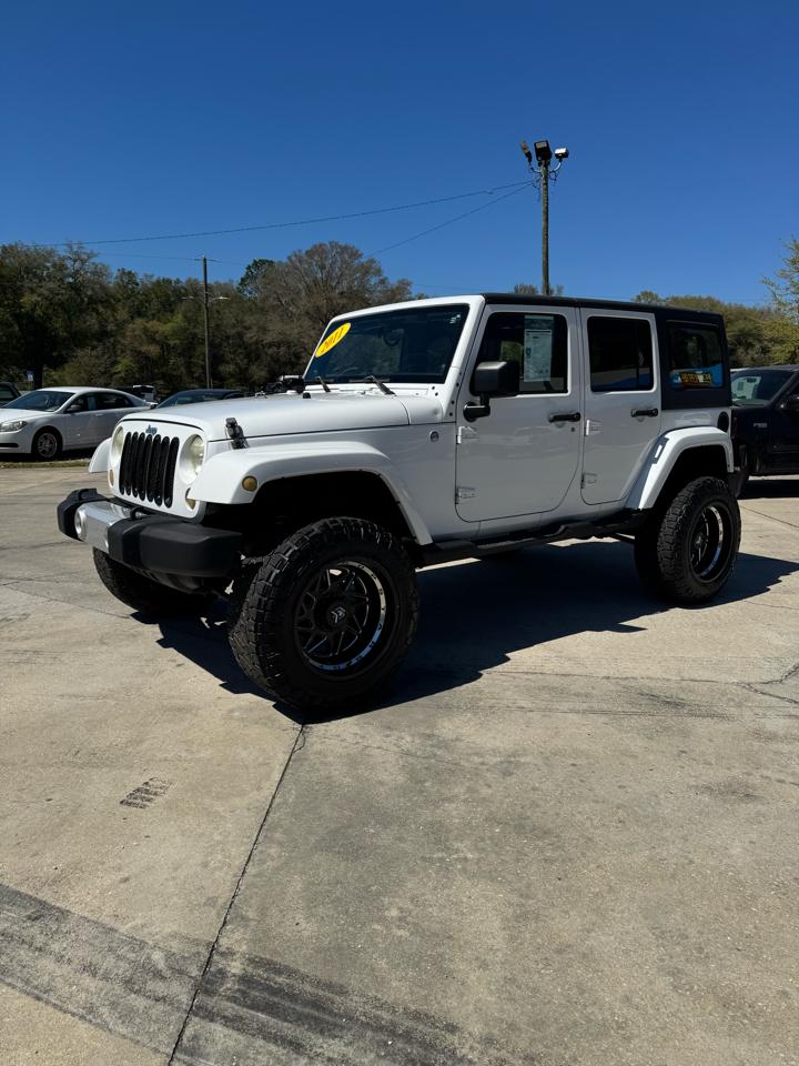 Jeep Wrangler Unlimited Sahara 4WD 2011