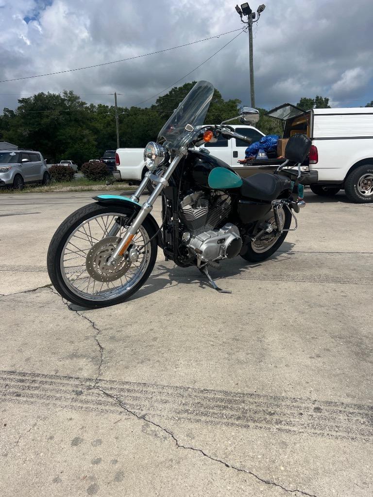 Harley-Davidson XL 883C  2005