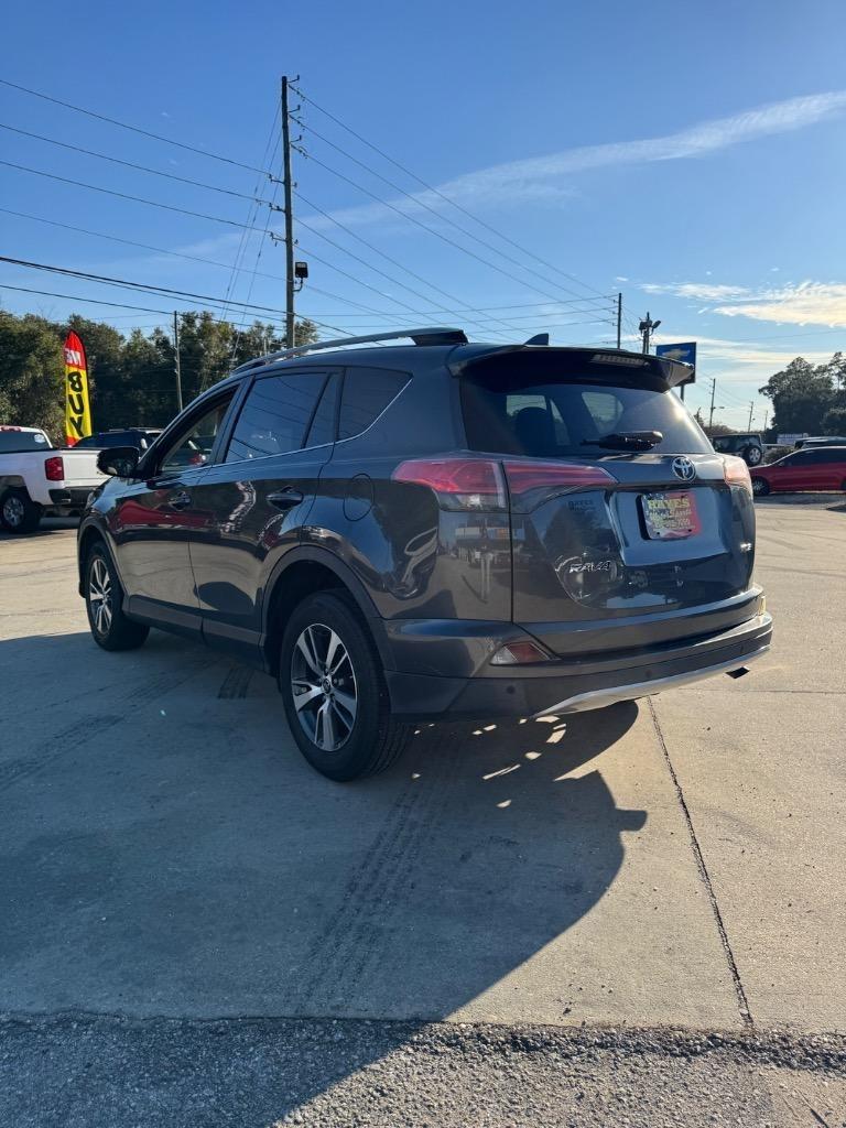 Toyota RAV4 XLE FWD 2018