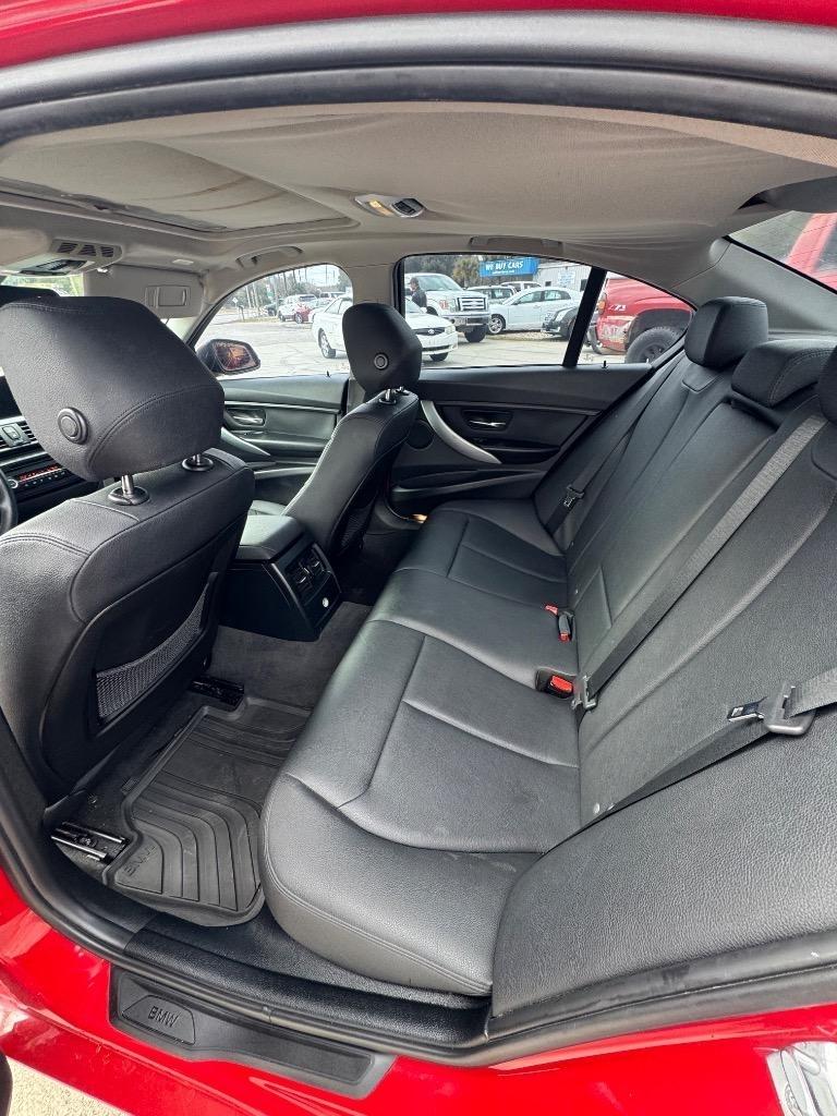 BMW 3-Series 320i Sedan 2015