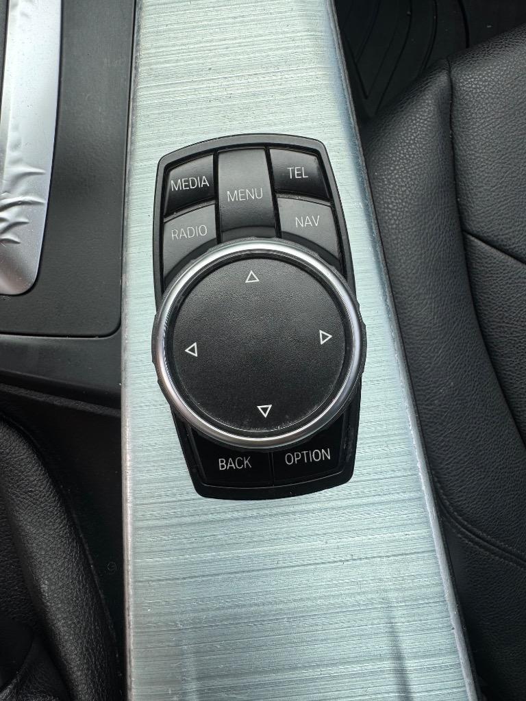 BMW 3-Series 320i Sedan 2015