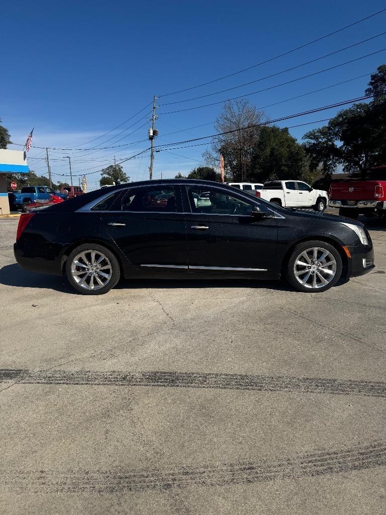 Cadillac XTS Luxury AWD 2013