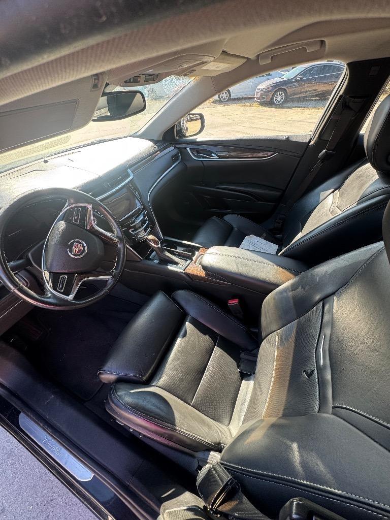 Cadillac XTS Luxury AWD 2013