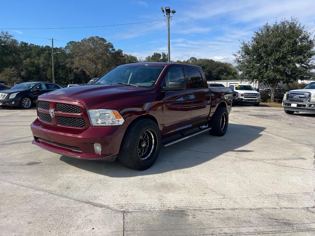 RAM 1500 Tradesman Crew Cab SWB 2WD 2017