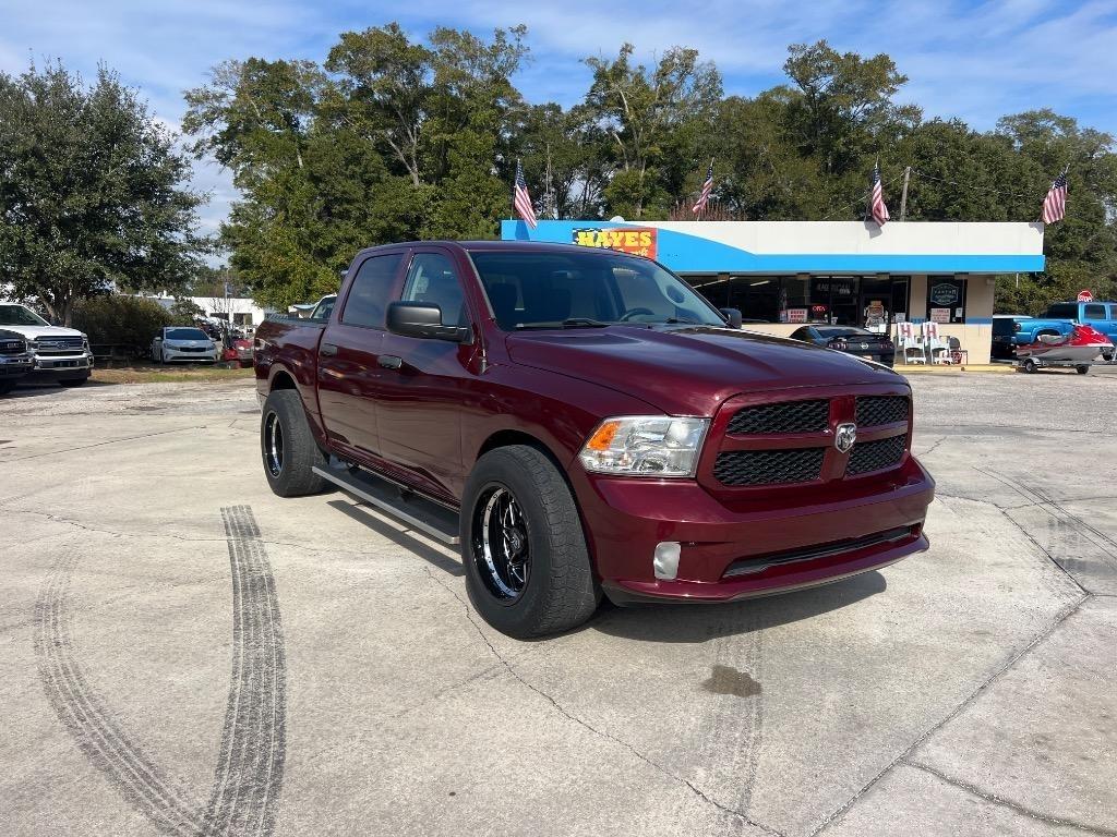 RAM 1500 Tradesman Crew Cab SWB 2WD 2017