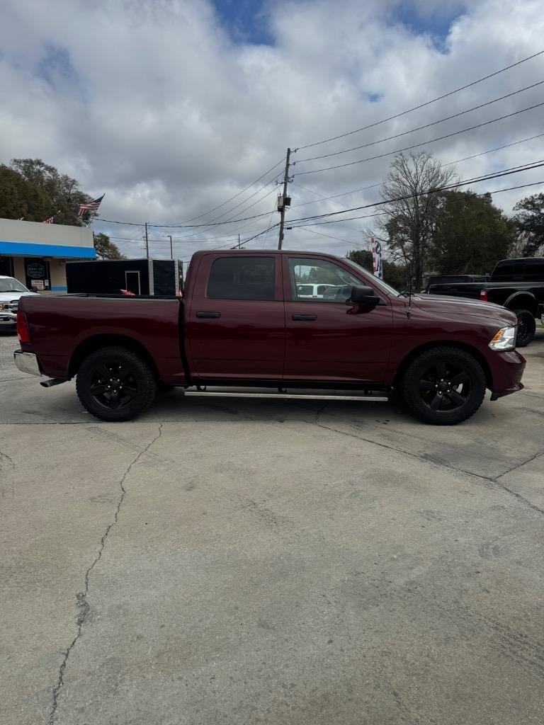 RAM 1500 Tradesman Crew Cab SWB 2WD 2017