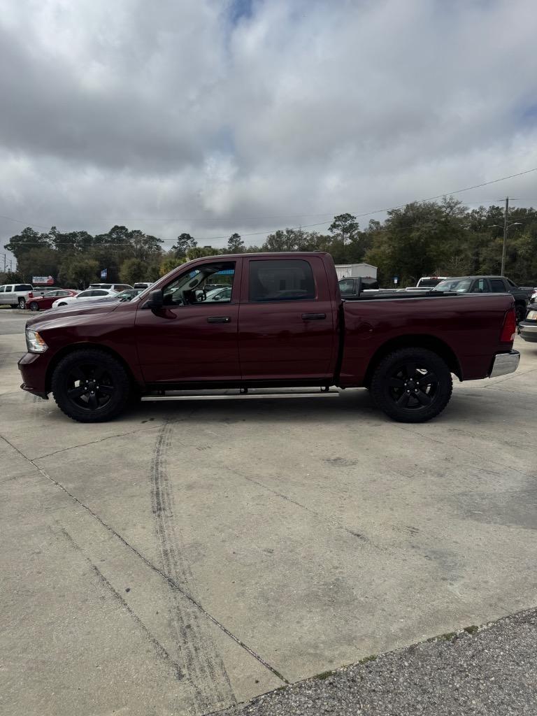 RAM 1500 Tradesman Crew Cab SWB 2WD 2017