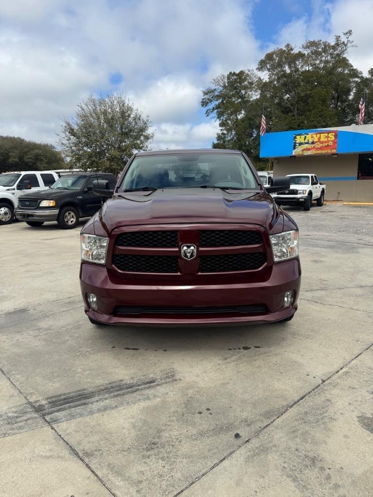 RAM 1500 Tradesman Crew Cab SWB 2WD 2017