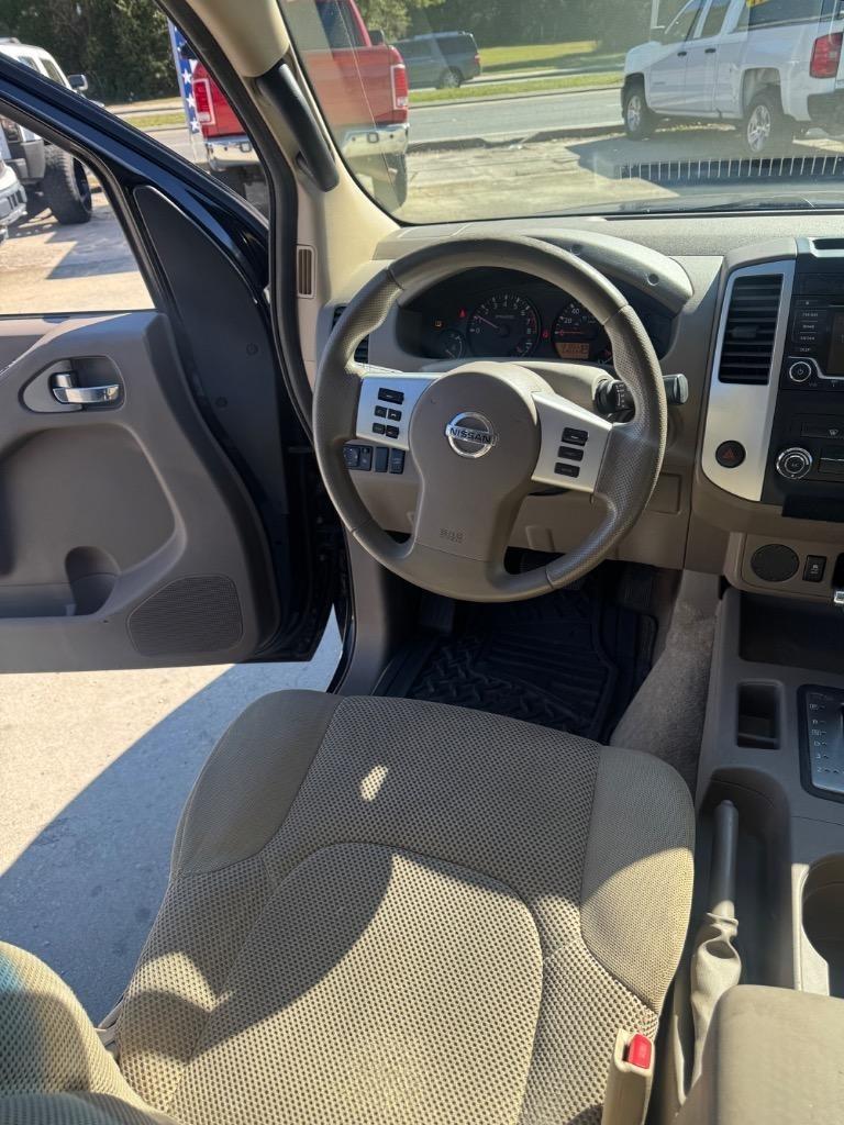 Nissan Frontier SL Crew Cab LWB 5AT 2WD 2015