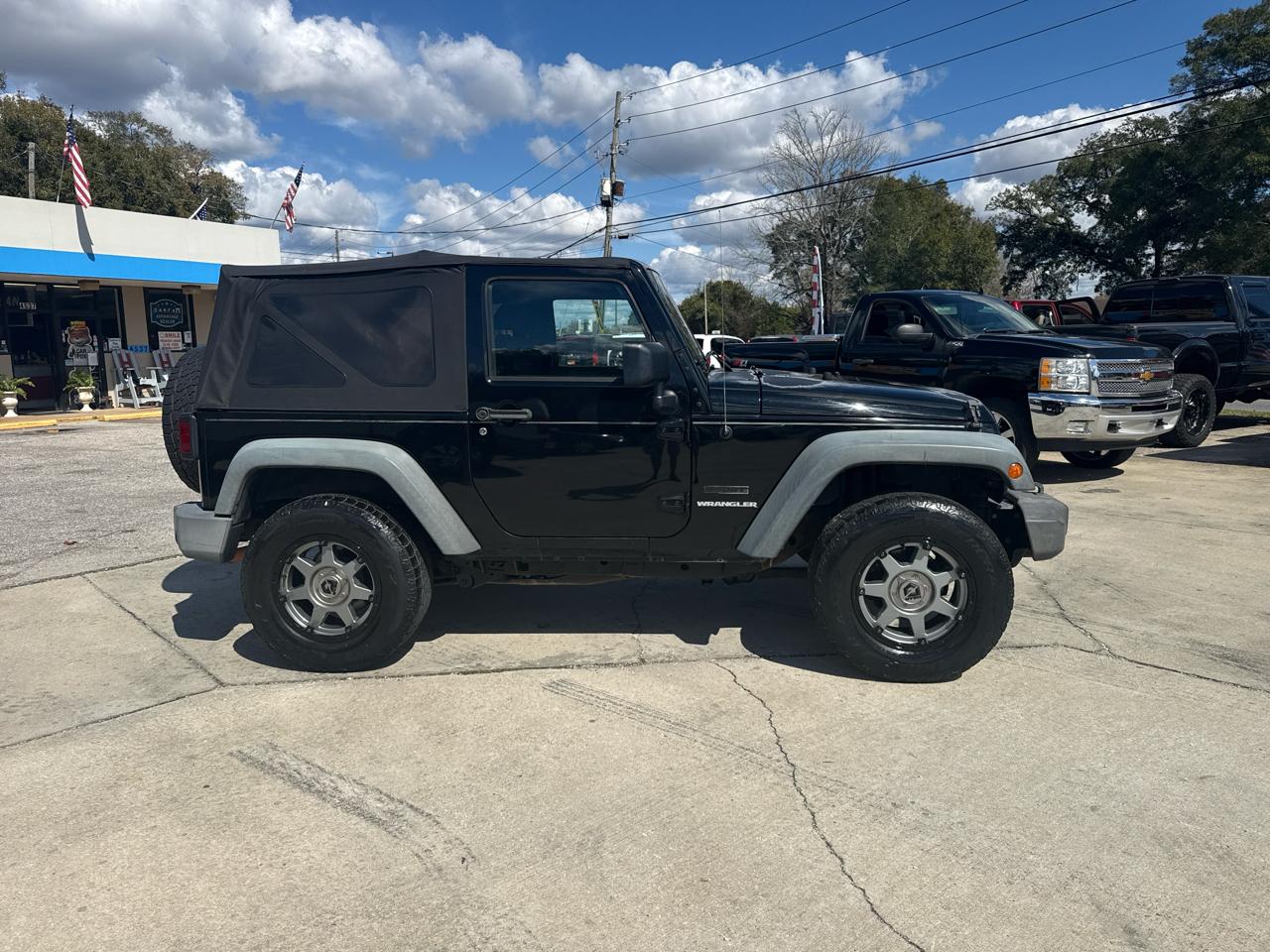 Jeep Wrangler Sport 4WD 2011