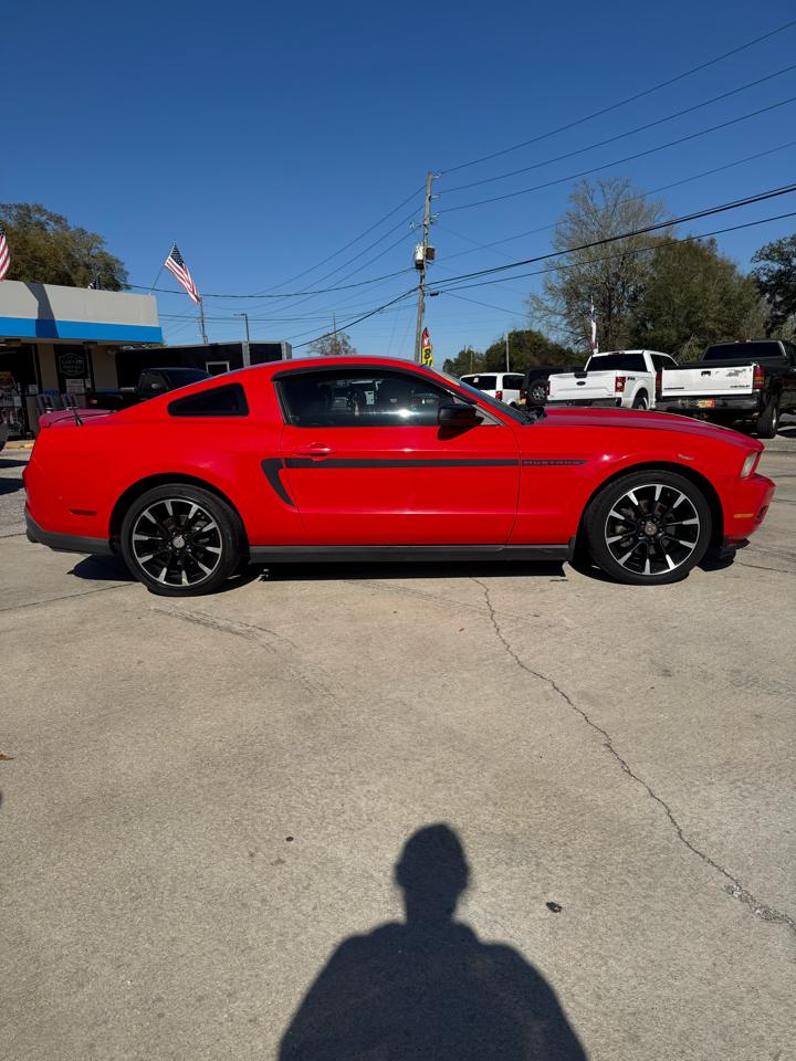 Ford Mustang V6 Coupe 2011
