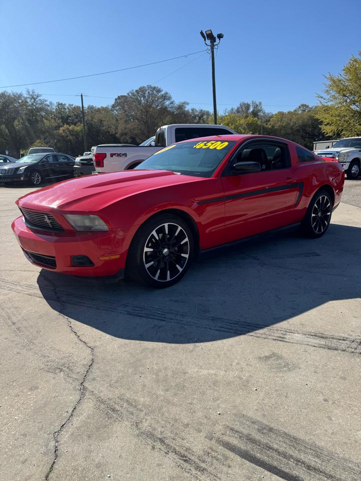 Ford Mustang V6 Coupe 2011
