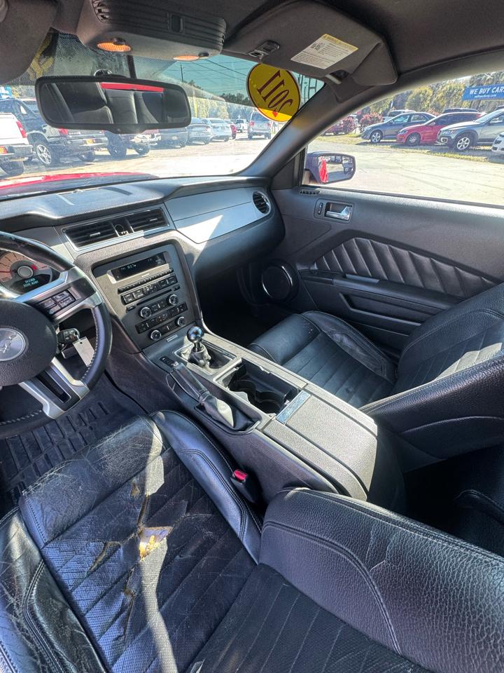 Ford Mustang V6 Coupe 2011