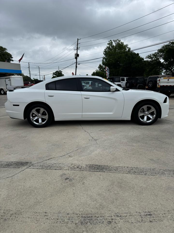 Dodge Charger SE 2013