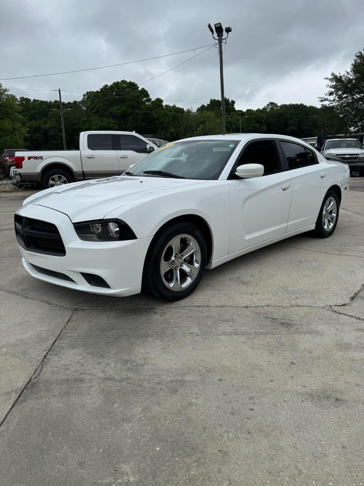 Dodge Charger SE 2013