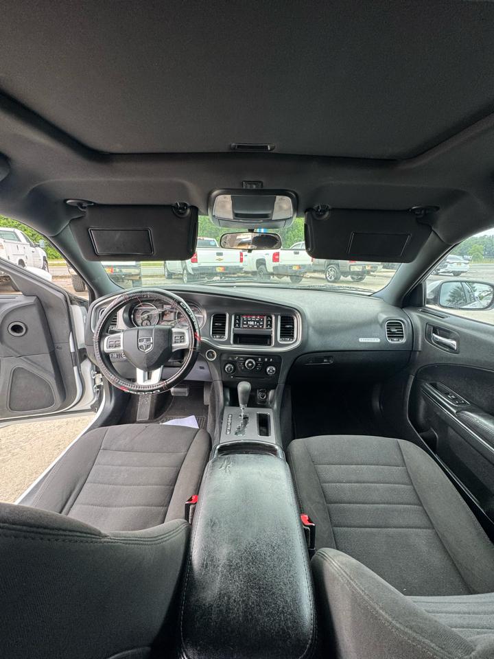 Dodge Charger SE 2013